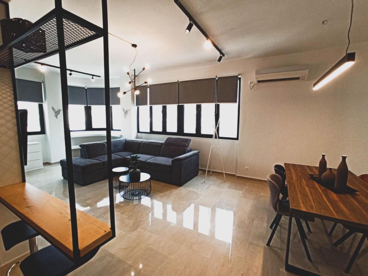 Sunlight - Volos City Center Spacious Modern Apartments 외부 사진